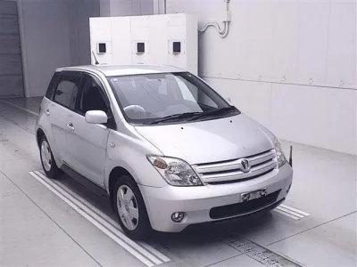 Toyota IST