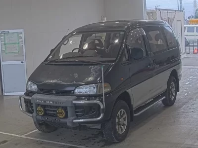 Mitsubishi DELICA