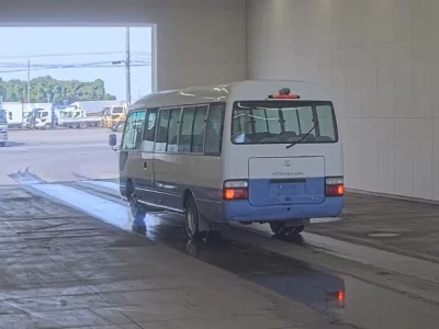Toyota COASTER