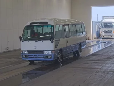 Toyota COASTER