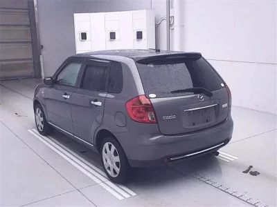 Mazda VERISA