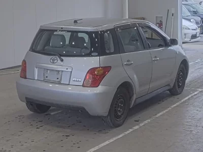 Toyota IST