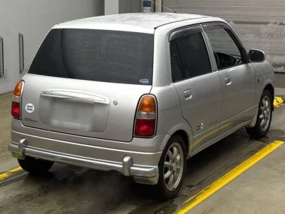 Daihatsu MIRA