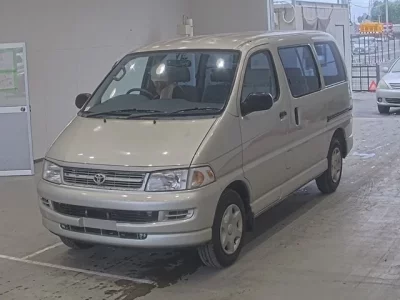 Toyota REGIUS VAN