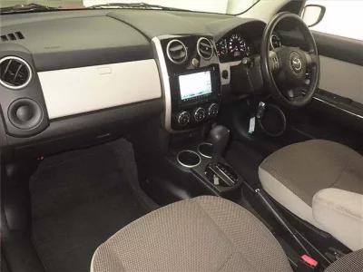 Mazda VERISA