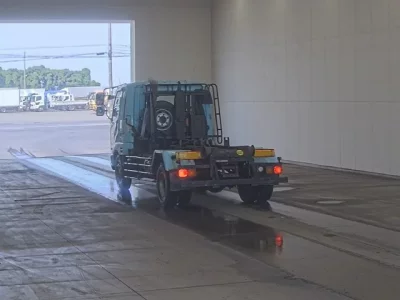 Mitsubishi FUSO FIGHTER