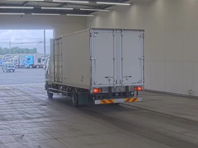 Mitsubishi FUSO FIGHTER