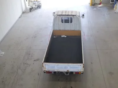 Isuzu TRUCK