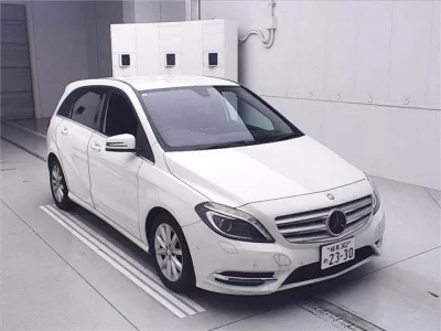 Mercedes-Benz B CLASS