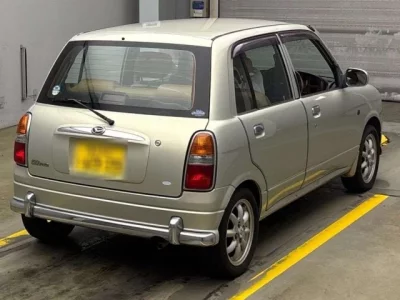 Daihatsu MIRA