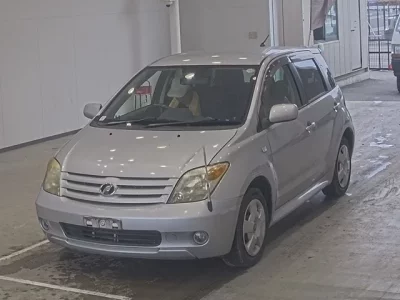 Toyota IST