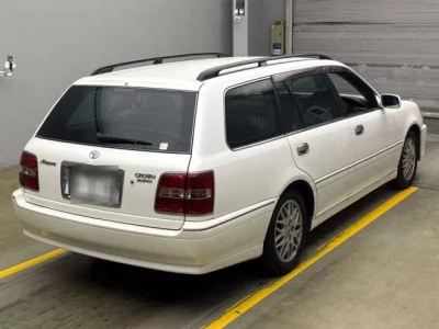Toyota CROWN ESTATE