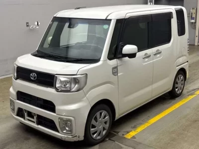 Toyota PIXIS MEGA