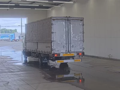 Mitsubishi FUSO FIGHTER