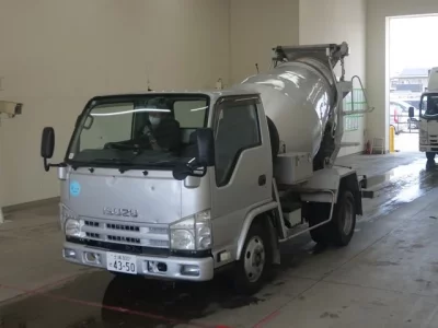 Isuzu TRUCK
