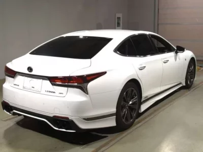 Lexus LS