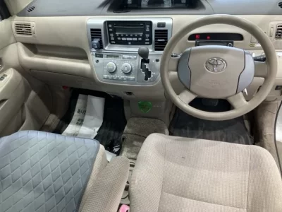 Toyota RAUM