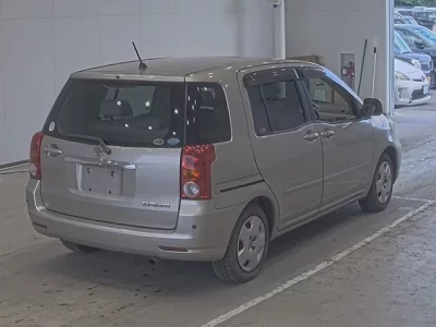 Toyota RAUM
