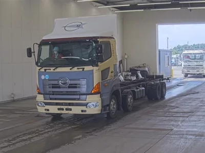 Hino PROFIA