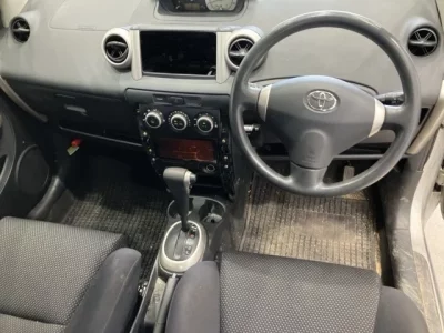 Toyota IST