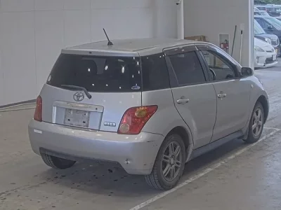 Toyota IST