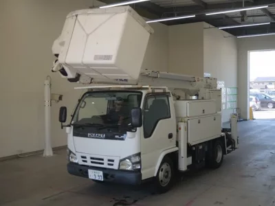 Isuzu ELF