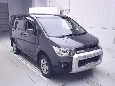 Mitsubishi DELICA D5