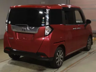 Toyota TANK