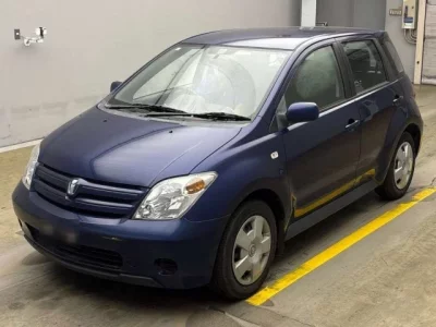 Toyota IST