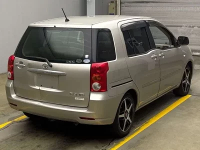 Toyota RAUM