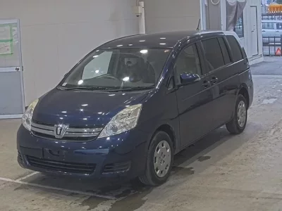 Toyota ISIS