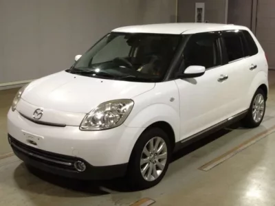 Mazda VERISA