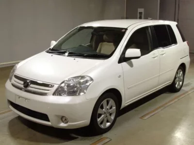 Toyota RAUM