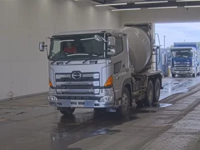 Hino PROFIA