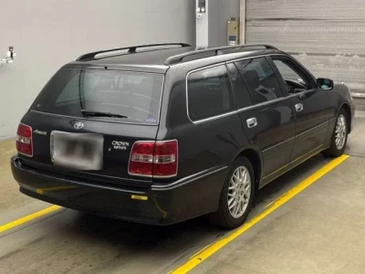 Toyota CROWN ESTATE
