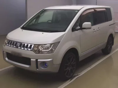 Mitsubishi DELICA D5