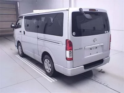 Toyota REGIUS ACE VAN