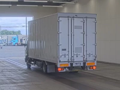Mitsubishi FUSO FIGHTER