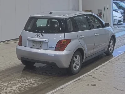 Toyota IST