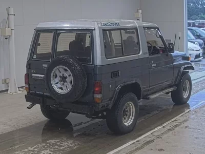 Toyota LAND CRUISER