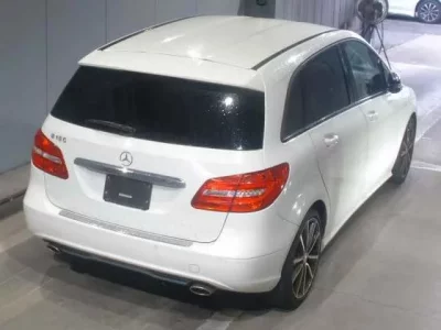 Mercedes-Benz B CLASS