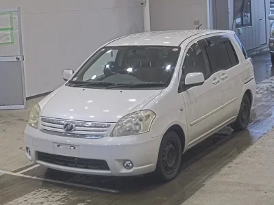 Toyota RAUM