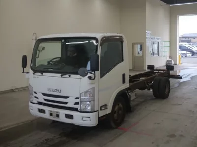 Isuzu ELF