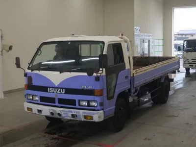 Isuzu ELF