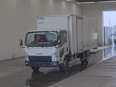 Isuzu ELF