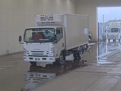 Isuzu ELF
