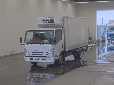 Isuzu ELF