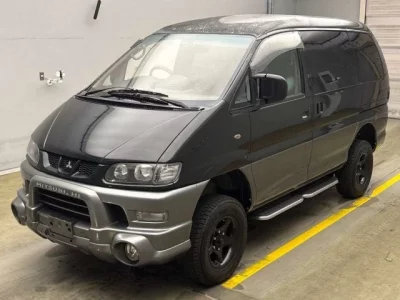 Mitsubishi DELICA