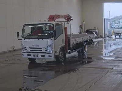 Isuzu ELF