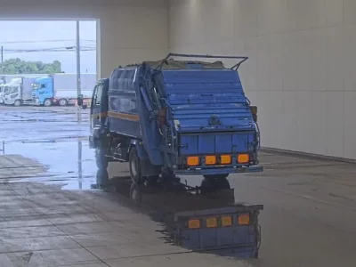 Isuzu JUSTON